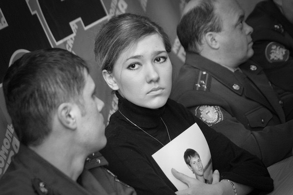 Дарья Новгородцнва, девушка Антона Юматова, солдата, который умер из-за нарушения санитарно-эпидемиологических норм и массовой пневмонии