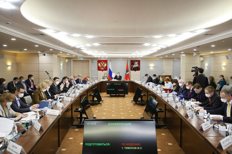 Заседание Мосгордумы 1 апреля, где обсуждали штрафы за нарушение самоизоляции