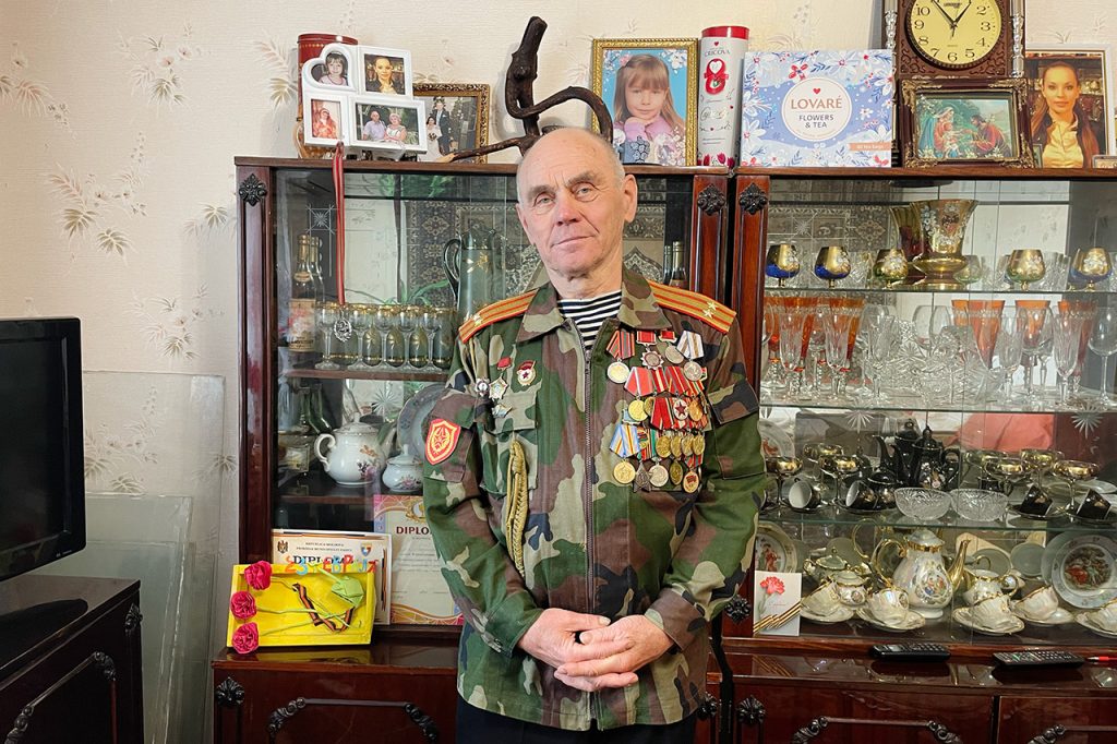 Владимир Головашов в своей квартире в Тирасполе