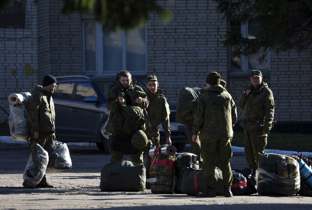 Как уйти из военкомата без повестки – «Холод»