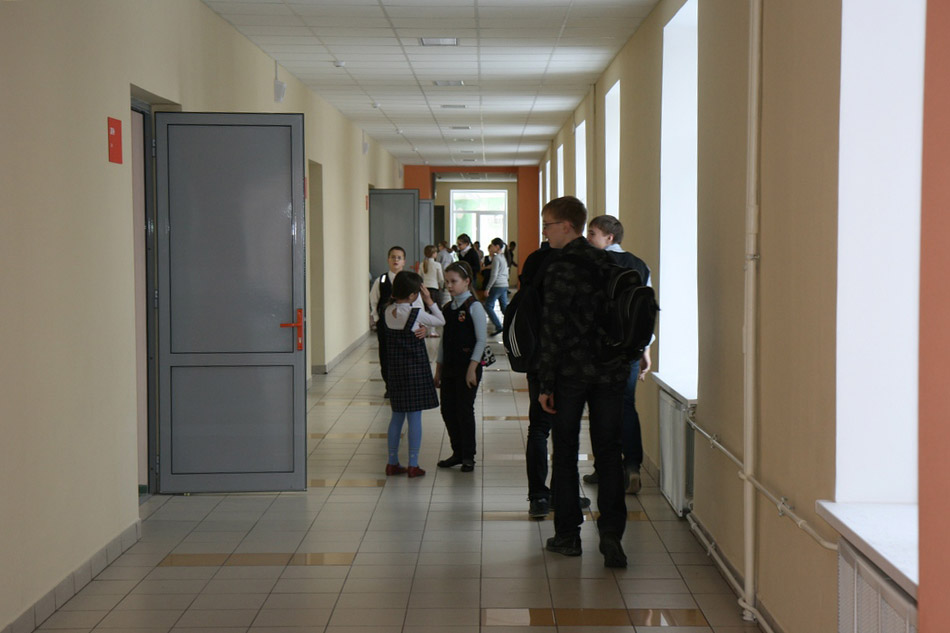 ФСБ и Z-активисты разгромили одну из лучших школ России