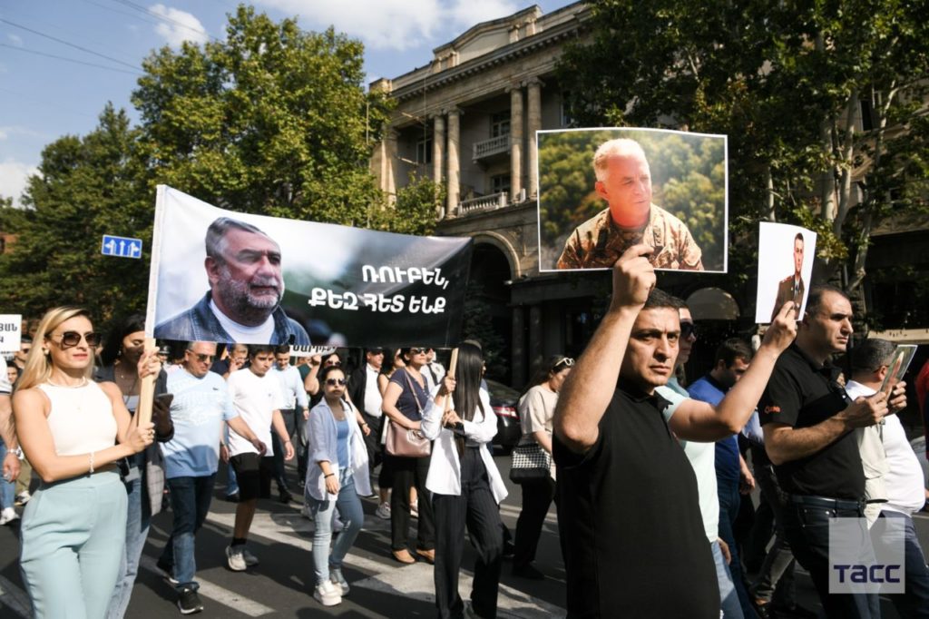 В Азербайджане задержали бывшего министра иностранных дел Нагорного Карабаха Давида Бабаяна