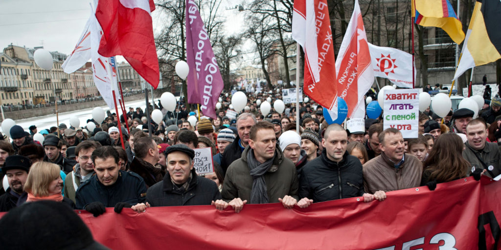 Гарри Каспаров, Алексей Навальный и Сергей Удальцов на акции против фальсификаций на выборах в Санкт-Петербурге в феврале 2012 года.