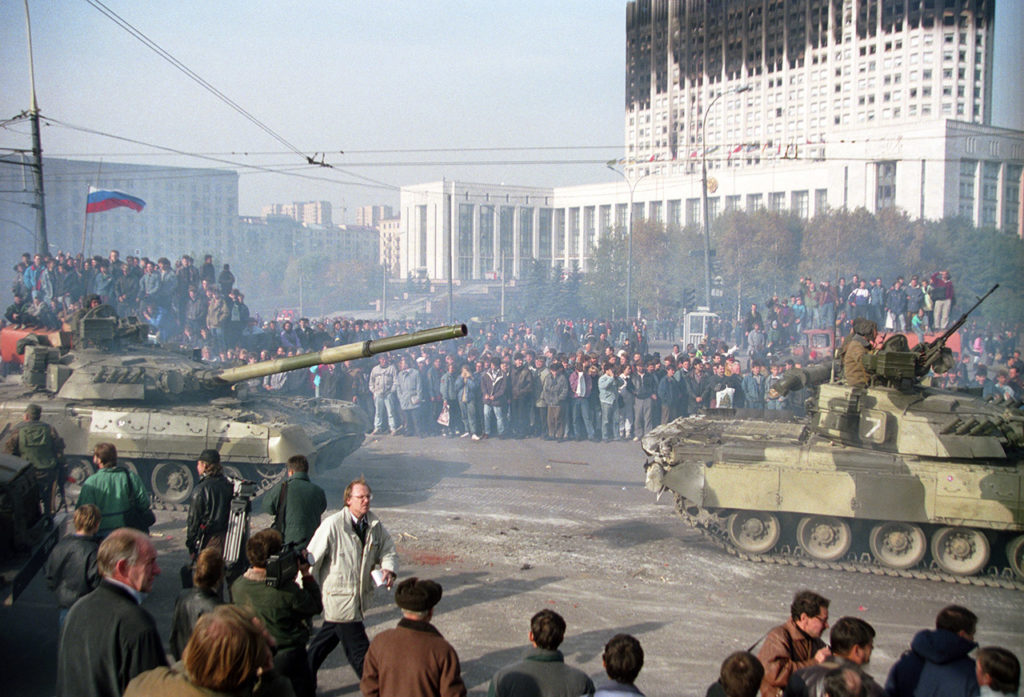 Танки и москвичи у Белого дома. события — октября 1993 года