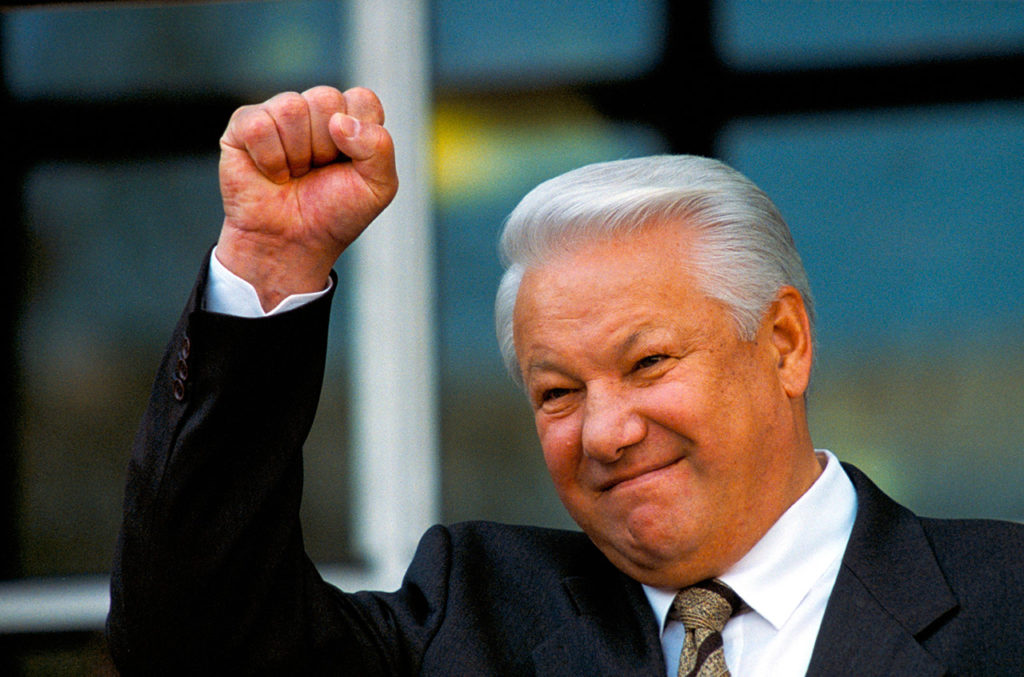 Борис Ельцин во время предвыборной кампании в Башкирии. Лето 1996 года.