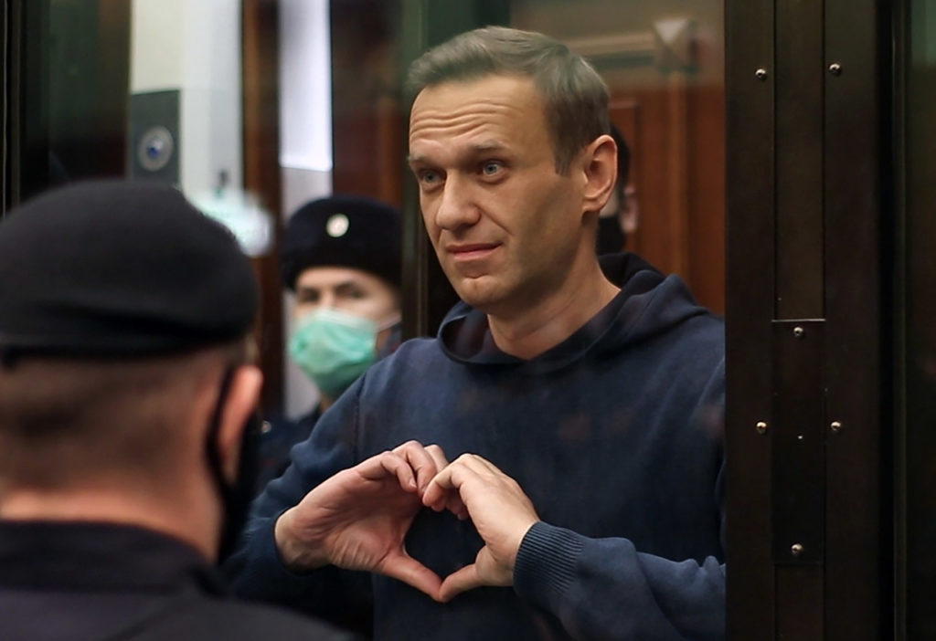 Навального задержали прямо в аэропорту