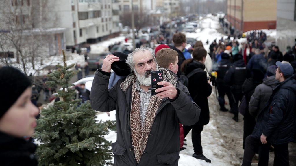Мужчина из толпы, пришедший попрощаться с Навальным